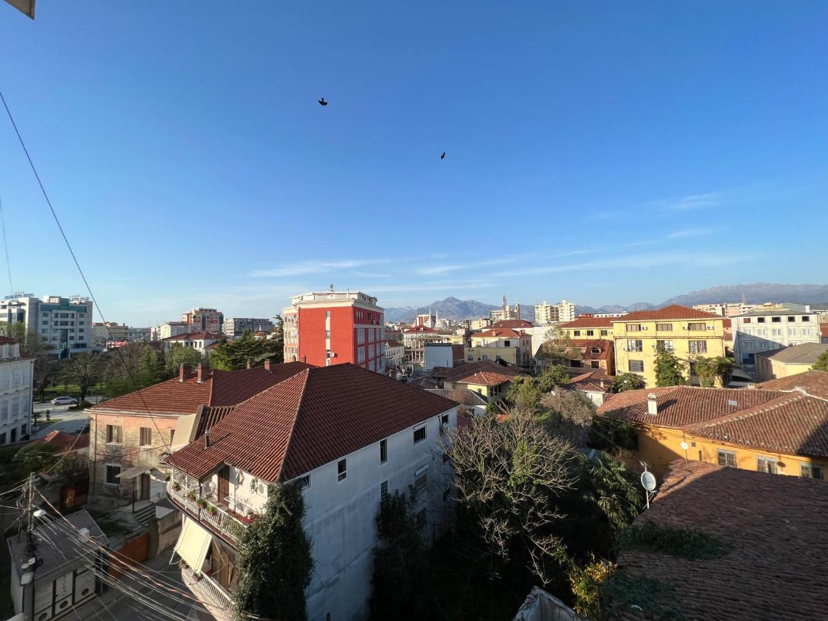 City Center Apartment In Shkodra Exterior foto